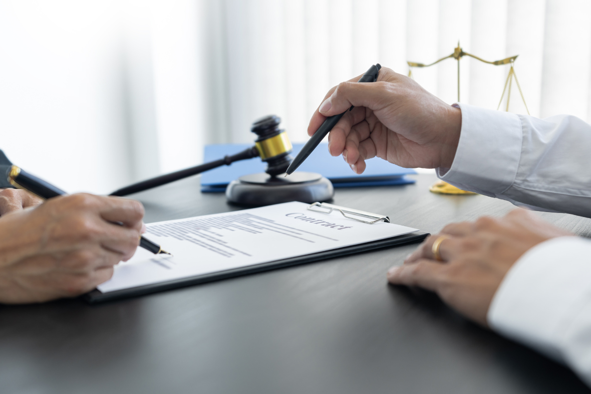 القانون لغير القانونيين