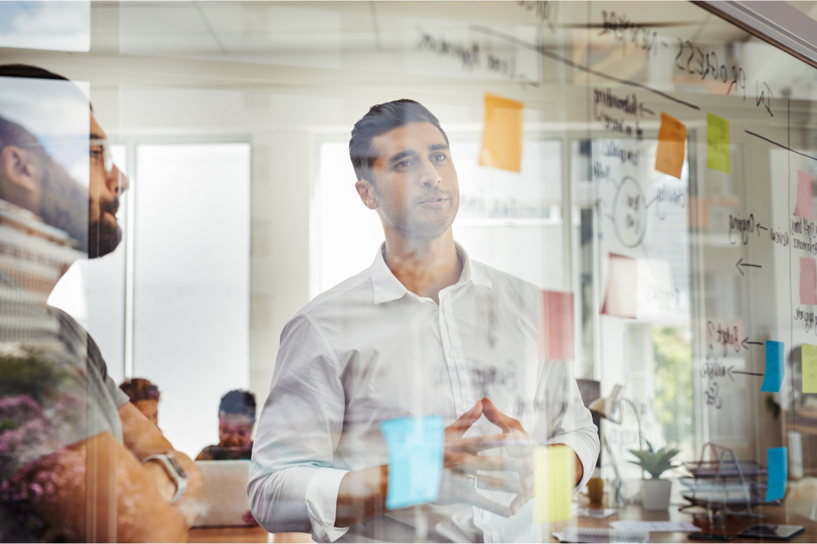 قيادة التغيير وصياغة استراتيجيات المستقبل